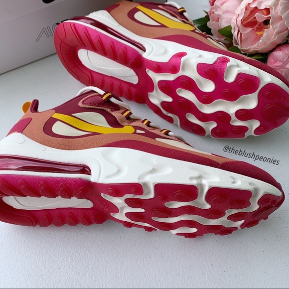 Nike Air Max 270 React NWT - Picture 11 of 12